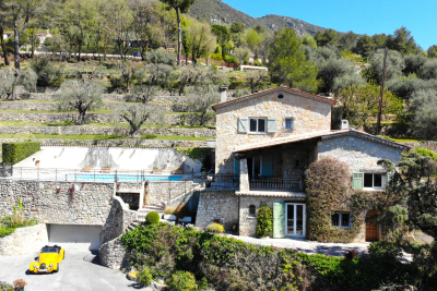 Maison &agrave; vendre &agrave; TOURRETTES-SUR-LOUP  - 6 pi&egrave;ces - 178 m&sup2; 