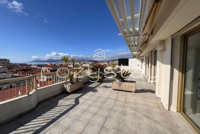Appartement &agrave; vendre &agrave; CANNES  - 5 pi&egrave;ces - 264 m&sup2; 