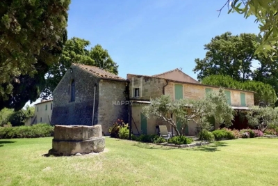Maison &agrave; vendre &agrave; ARLES  - 5 pi&egrave;ces - 450 m&sup2; 
