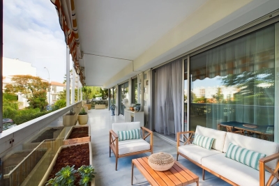 Appartement &agrave; vendre &agrave; JUAN-LES-PINS  - 3 pi&egrave;ces - 75 m&sup2; 