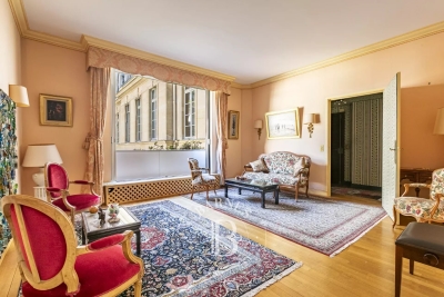 Appartement &agrave; vendre &agrave; PARIS 7EME Saint-Thomas d'Aquin - 4 pi&egrave;ces - 100 m&sup2; 