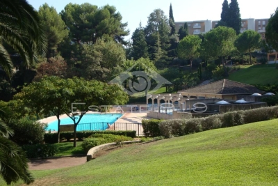 Appartement &agrave; vendre &agrave; CANNES Cap de Croix - 3 pi&egrave;ces - 95 m&sup2; 