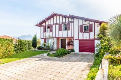 Maison &agrave; vendre &agrave; CIBOURE  - 7 pi&egrave;ces - 234 m&sup2; 
