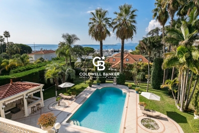 Maison &agrave; vendre &agrave; CAP D'ANTIBES  - 8 pi&egrave;ces - 400 m&sup2; 