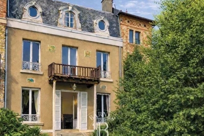 Maison &agrave; vendre &agrave; immobilier VIROFLAY  - 6 pi&egrave;ces - 201 m&sup2; 