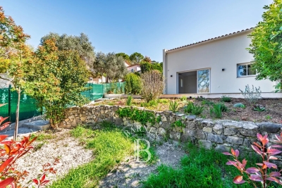 Maison &agrave; vendre &agrave; BIOT  - 5 pi&egrave;ces - 100 m&sup2; 