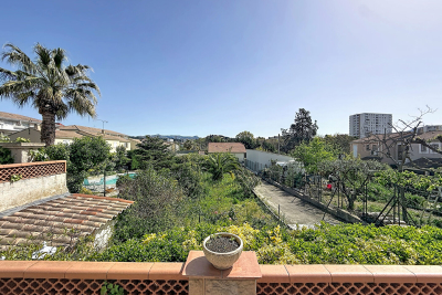 Maison &agrave; vendre &agrave; MARSEILLE 11EME  - 3 pi&egrave;ces - 65 m&sup2; 