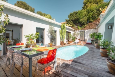 Maison &agrave; vendre &agrave; CASSIS  - 7 pi&egrave;ces - 233 m&sup2; 