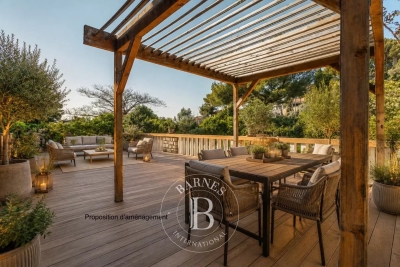 Maison &agrave; vendre &agrave; CASSIS  - 7 pi&egrave;ces - 233 m&sup2; 