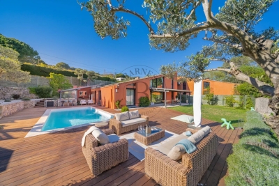 Maison &agrave; vendre &agrave; MOUGINS  - 4 pi&egrave;ces - 205 m&sup2; 