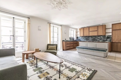 Appartement &agrave; vendre &agrave; PARIS 7EME Saint-Thomas d'Aquin - 2 pi&egrave;ces - 69 m&sup2; 