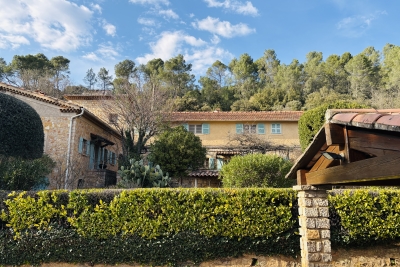 Maison &agrave; vendre &agrave; ENTRECASTEAUX  - 7 pi&egrave;ces - 190 m&sup2; 