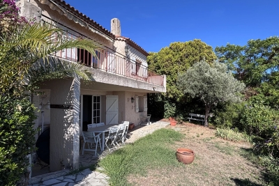 Maison &agrave; vendre &agrave; VALLAURIS La Maure-Super Cannes - 6 pi&egrave;ces - 160 m&sup2; 