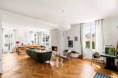 Maison &agrave; vendre &agrave; BIARRITZ  - 7 pi&egrave;ces - 230 m&sup2; 