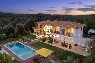 Maison &agrave; vendre &agrave; VALBONNE  - 7 pi&egrave;ces - 324 m&sup2; 