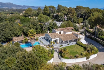 Maison &agrave; vendre &agrave; BIOT  - 8 pi&egrave;ces - 376 m&sup2; 