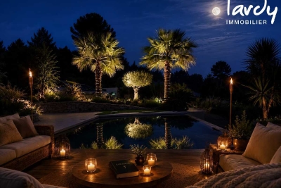 Maison &agrave; vendre &agrave; TOULON  - 7 pi&egrave;ces - 300 m&sup2; 