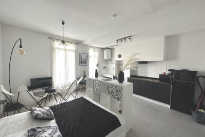 Appartement &agrave; louer &agrave; BÉZIERS  - 2 pi&egrave;ces - 27 m&sup2; 