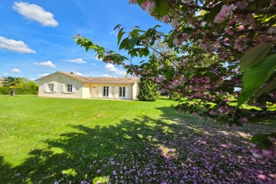 Maison &agrave; vendre &agrave; CASTETS ET CASTILLON  - 4 pi&egrave;ces - 96 m&sup2; 