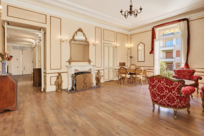 Appartement &agrave; vendre &agrave; NICE  - 5 pi&egrave;ces - 140 m&sup2; 