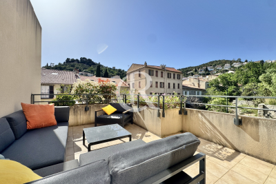 Appartement &agrave; vendre &agrave; HYÈRES  - 2 pi&egrave;ces - 39 m&sup2; 