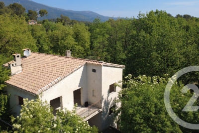 Maison &agrave; vendre &agrave; LE ROURET  - 2 pi&egrave;ces - 160 m&sup2; 