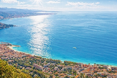 Maison &agrave; vendre &agrave; Roquebrune-Cap-Martin  - 6 pi&egrave;ces 500 m&sup2; 