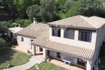 Maison &agrave; vendre &agrave; VILLEFRANCHE-SUR-MER  - 6 pi&egrave;ces - 220 m&sup2; 
