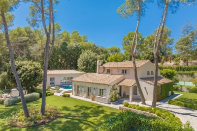 Maison &agrave; vendre &agrave; MOUGINS  - 8 pi&egrave;ces - 300 m&sup2; 