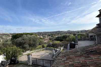 Maison &agrave; vendre &agrave; LA COLLE-SUR-LOUP  - 3 pi&egrave;ces - 110 m&sup2; 