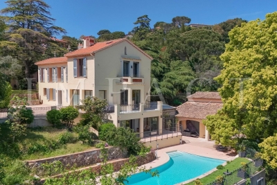 Appartement à Cannes &agrave; louer à partir de 7 800 € / semaine, Photo 1