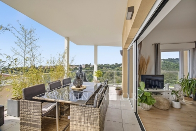 Appartement &agrave; vendre &agrave; VILLENEUVE-LOUBET  - 3 pi&egrave;ces - 62 m&sup2; 