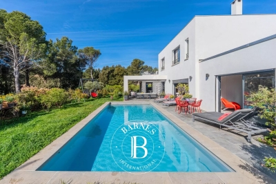 Maison &agrave; vendre &agrave; AIX-EN-PROVENCE  - 5 pi&egrave;ces - 184 m&sup2; 
