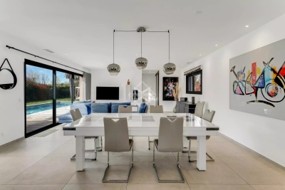 Villa à Grimaud &agrave; louer à partir de 8 000 € / semaine, Photo 17