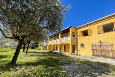 Maison &agrave; vendre &agrave; immobilier COLLOBRIÈRES  - 5 pi&egrave;ces - 130 m&sup2; 