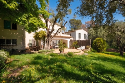 Maison &agrave; vendre &agrave; MOUGINS  - 10 pi&egrave;ces - 475 m&sup2; 
