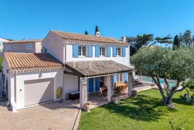 Maison &agrave; vendre &agrave; MOUGINS  - 7 pi&egrave;ces - 146 m&sup2; 