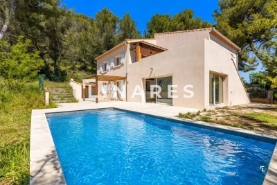 Maison &agrave; vendre &agrave; immobilier ST-CHAMAS  - 7 pi&egrave;ces - 175 m&sup2; 
