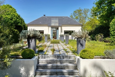 Maison &agrave; vendre &agrave; Lamorlaye  - 7 pi&egrave;ces 566 m&sup2; 