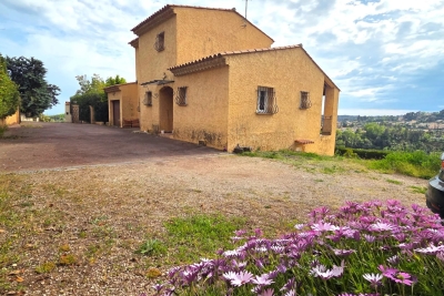 Maison &agrave; vendre &agrave; VENCE  - 4 pi&egrave;ces - 93 m&sup2; 