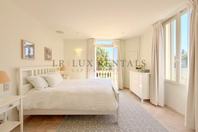 Villa à Cap d'Antibes &agrave; louer à partir de 44 000 € / semaine, Photo 13