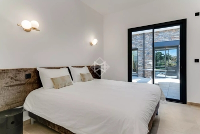 Villa à Gassin &agrave; louer à partir de 22 000 € / semaine, Photo 14