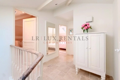 Villa à Cap d'Antibes &agrave; louer à partir de 44 000 € / semaine, Photo 19