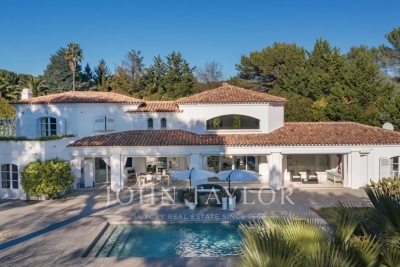Maison &agrave; vendre &agrave; MOUGINS  - 7 pi&egrave;ces - 250 m&sup2; 