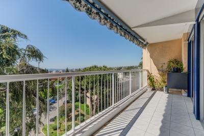 Apartment for sale in NICE  - 3 rooms - 54 m&sup2; 