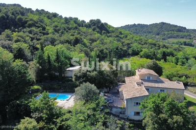 Maison &agrave; vendre &agrave; NYONS  - 8 pi&egrave;ces - 220 m&sup2; 