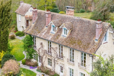 Maison &agrave; vendre &agrave; MONTFORT L'AMAURY  - 7 pi&egrave;ces - 220 m&sup2; 