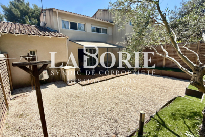 Maison &agrave; vendre &agrave; VILLENEUVE-LÈS-AVIGNON  - 4 pi&egrave;ces - 81 m&sup2; 