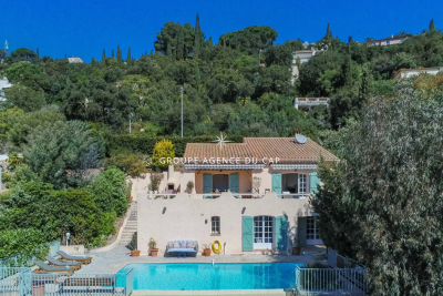 Maison &agrave; vendre vue les issambres 