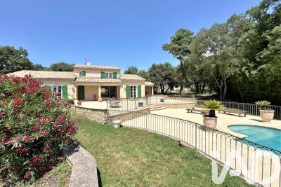 Maison &agrave; vendre &agrave; UZÈS  - 7 pi&egrave;ces - 175 m&sup2; 